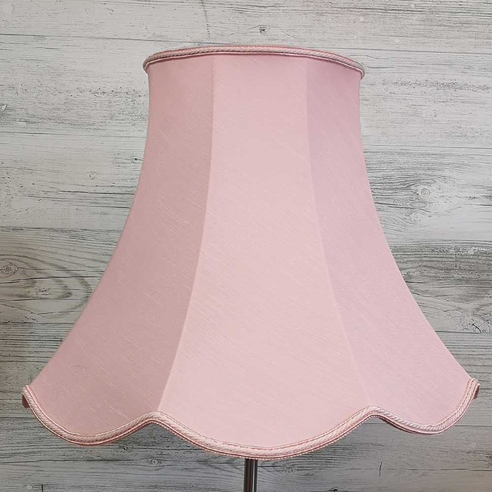 Scalloped Bowed Empire Pink  